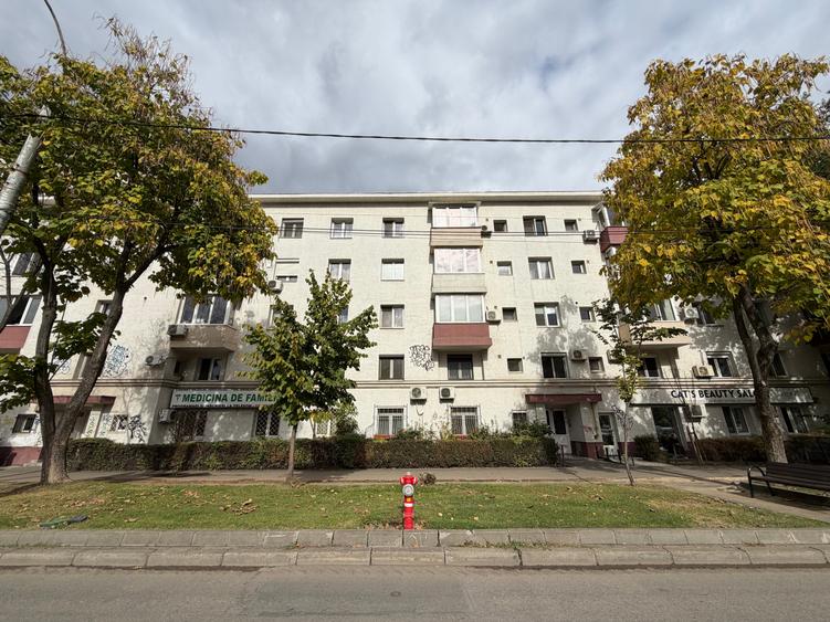 Apartament cu 2 camere semidecomandat în Domenii