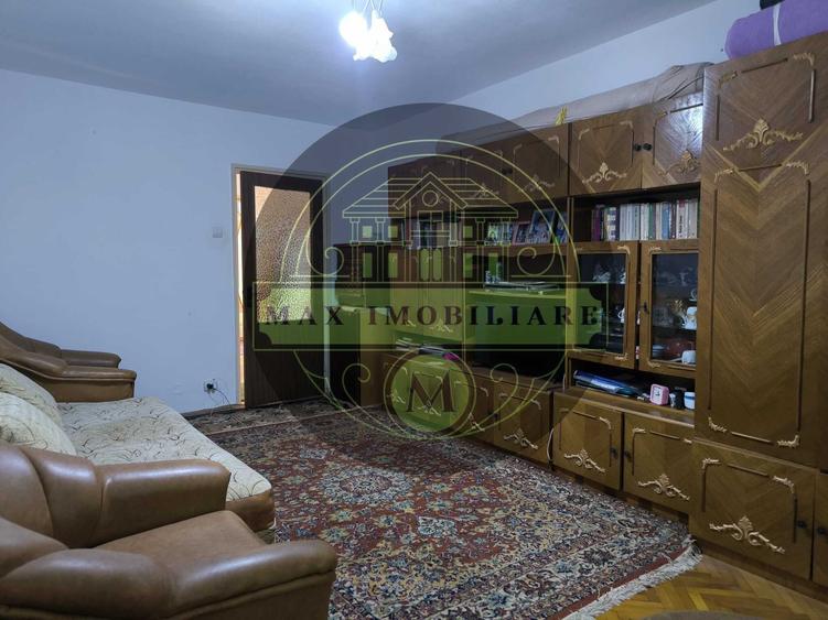 Apartament cu 3 camere decomandat în Nord