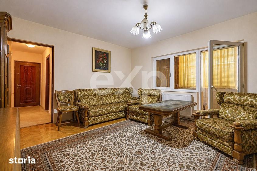Apartament cu 3 camere decomandat în Central