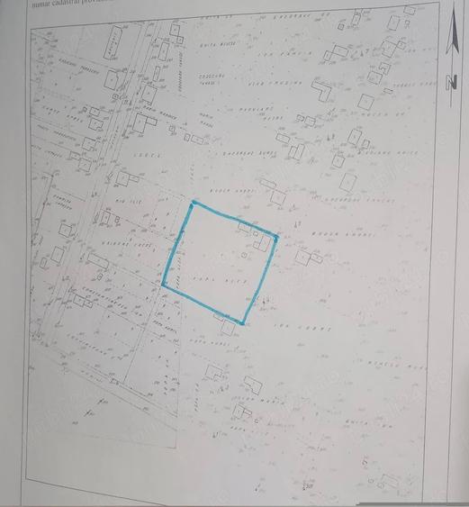 Casă cu Teren 2800 Mp în Central