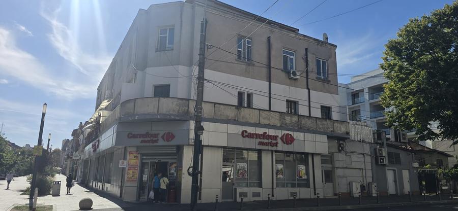 Apartament cu 2 camere decomandat în Ultracentral