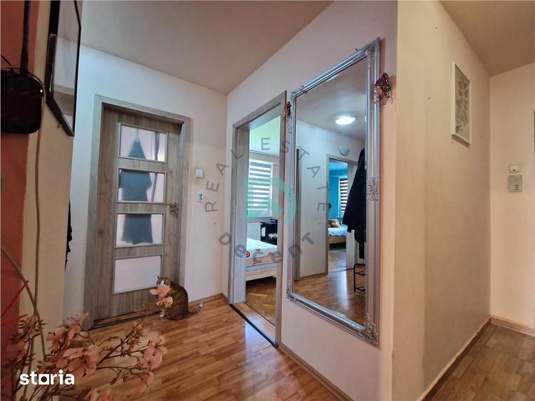 Apartament cu 3 camere decomandat în Griviței