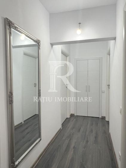 Apartament cu 3 camere nedecomandat, mobilat în Nufărul