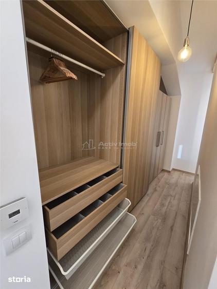 Casă cu 4 camere cu Teren 1000 Mp în Tamași