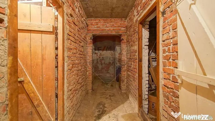 Apartament cu 2 camere decomandat în Dealul Cetății