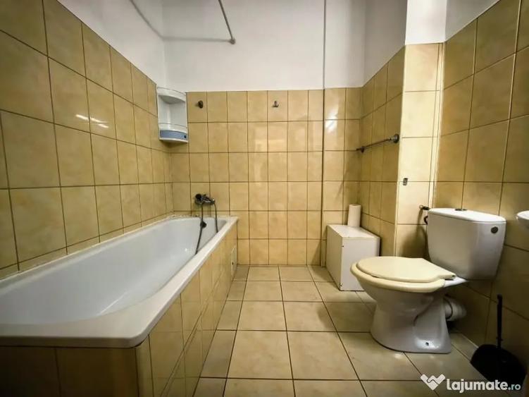 Apartament cu 2 camere semidecomandat în Bularga