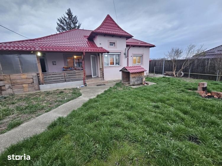 Casă cu 3 camere cu Teren 389 Mp în Ștefănești