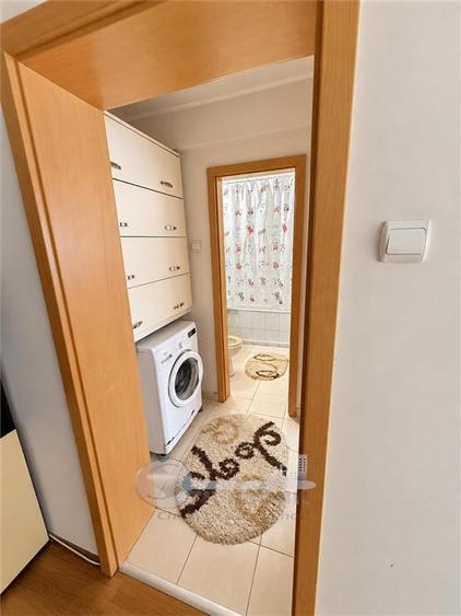 Apartament cu 3 camere semidecomandat, mobilat în Tătărași
