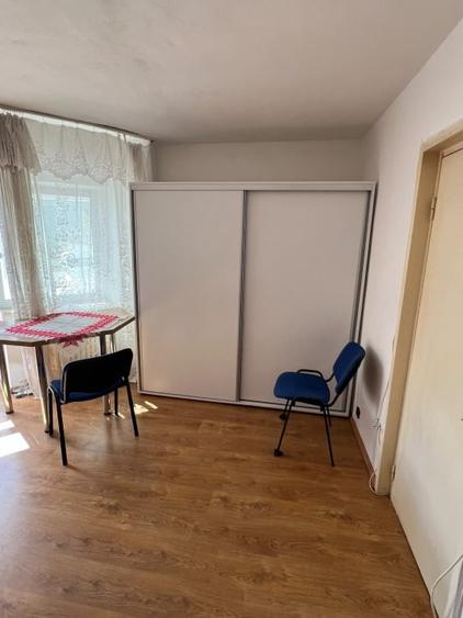 Apartament cu 2 camere decomandat, mobilat în 1 Mai