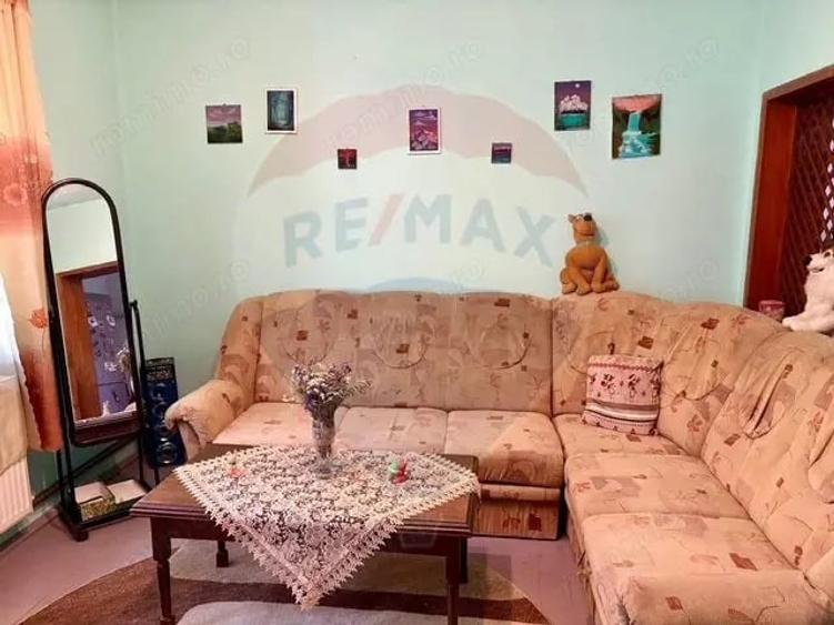 Casă cu 2 camere cu Teren 557 Mp în Central
