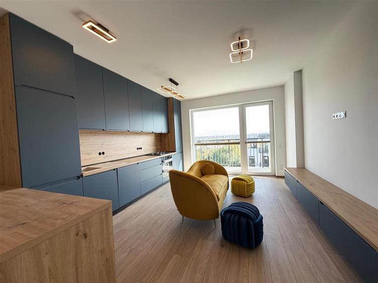 Apartament cu 2 camere decomandat, mobilat în Turnișor