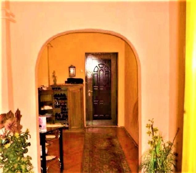 Apartament cu 4 camere decomandat în Mărăști