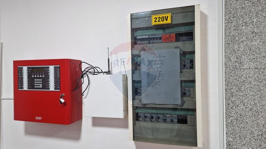Birou, de 1,054 mp, în Sisești