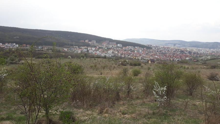 Teren intravilan de 2533 mp, în Europa