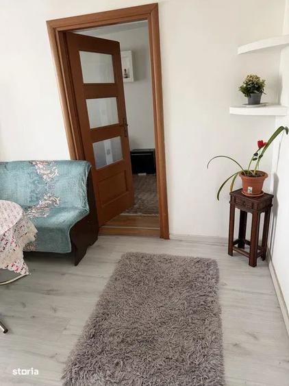 Apartament cu 3 camere decomandat în Rahova