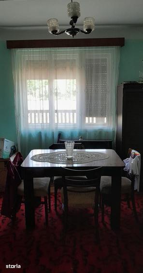 Casă cu 3 camere cu Teren 220 Mp în Central