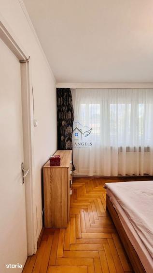 Apartament cu 3 camere semidecomandat în Florilor