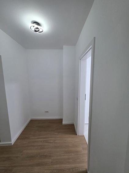 Apartament cu 2 camere decomandat în Crângași