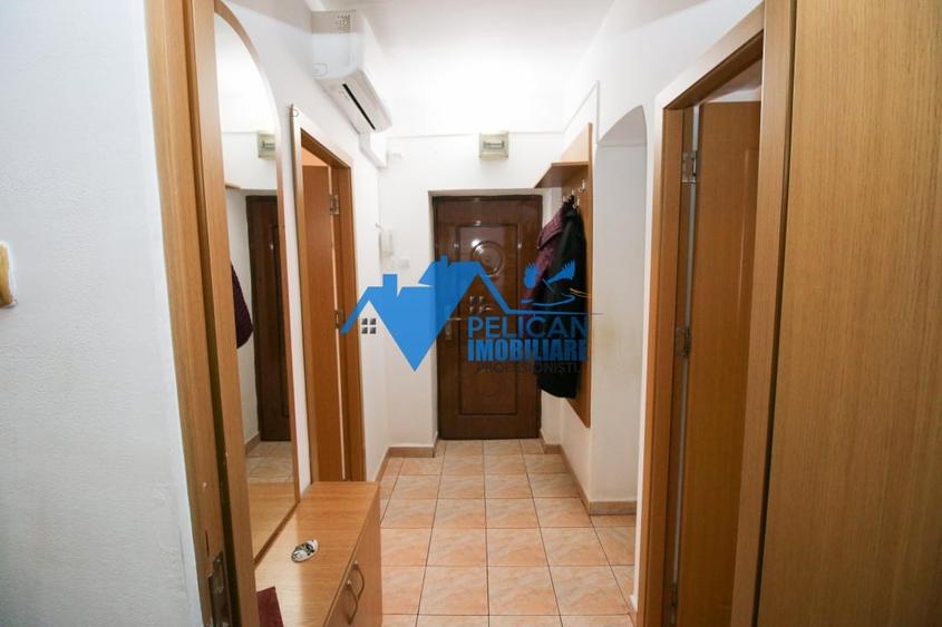 Apartament cu 2 camere decomandat, mobilat în Ultracentral