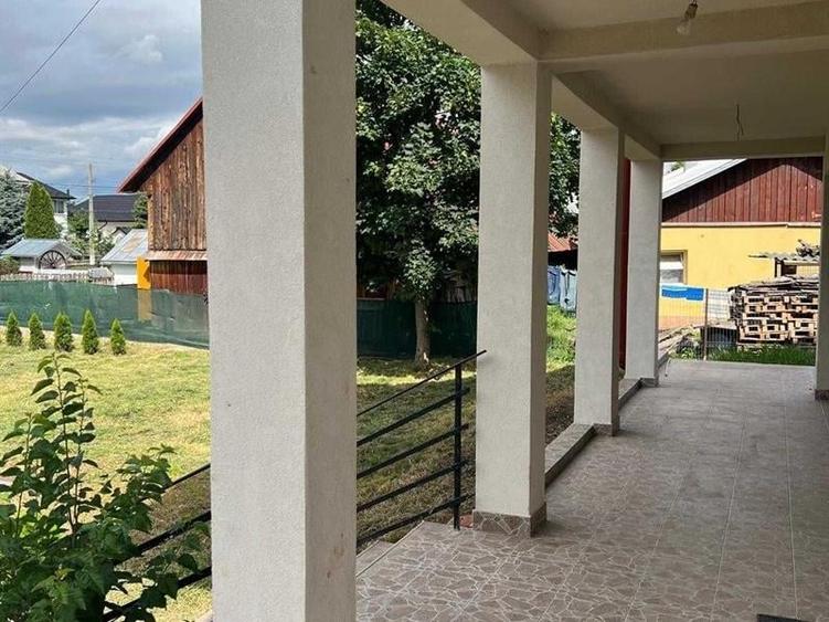 Casă individuală cu 3 camere cu Teren 2200 Mp în Șcheia
