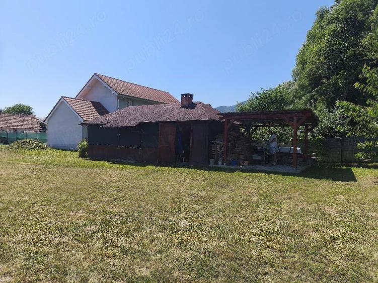 Teren de 936 mp, în Sadu