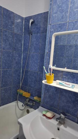 Apartament cu 2 camere semidecomandat în Colentina