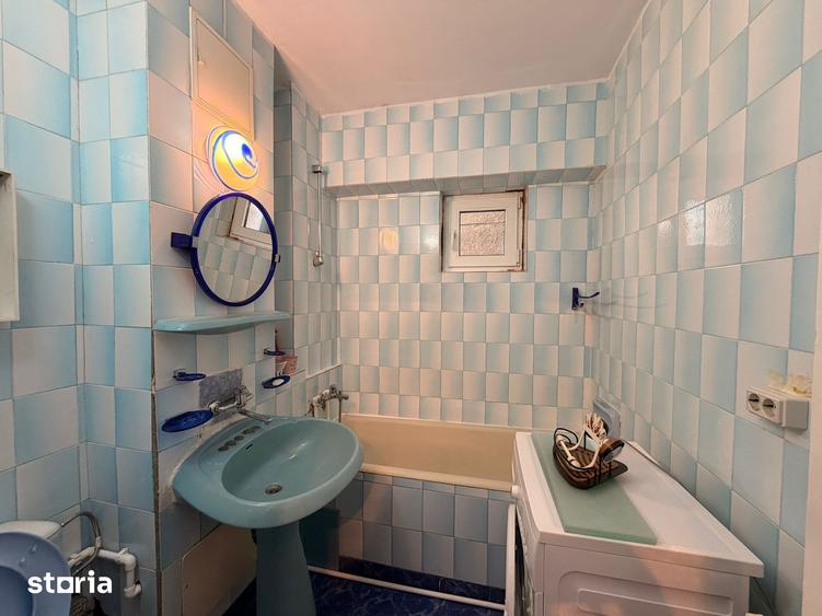 Apartament cu 2 camere decomandat în Calea București