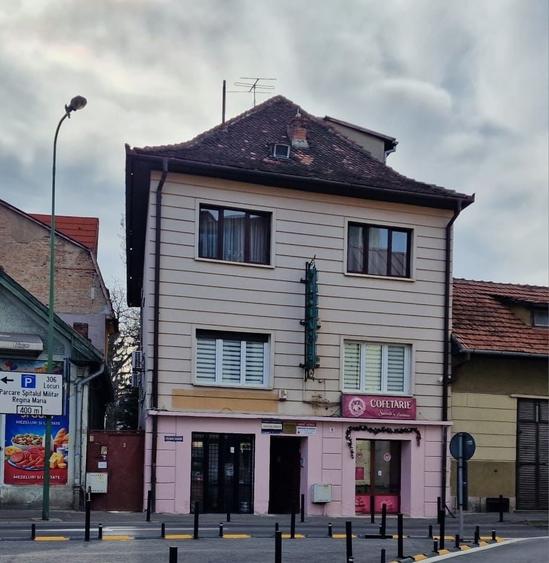 Spațiu comercial, de 21 mp, în Central