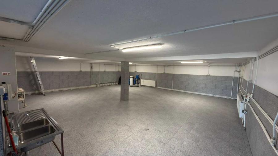 Spațiu comercial, de 115 mp, în Cătămărești