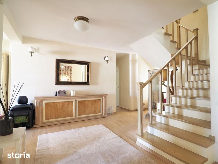 Casă cu 7 camere cu Teren 400 Mp în Băneasa