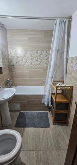 Apartament cu 2 camere decomandat în Est