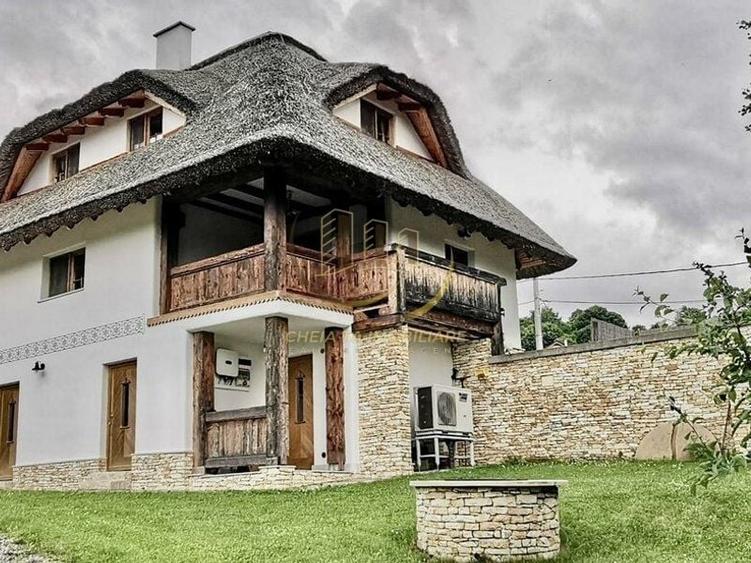 Casă cu 4 camere în Central