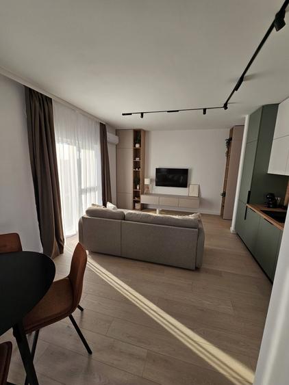 Apartament cu 2 camere decomandat în Torontalului