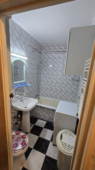 Inchiriez apartament 2 camere - 8