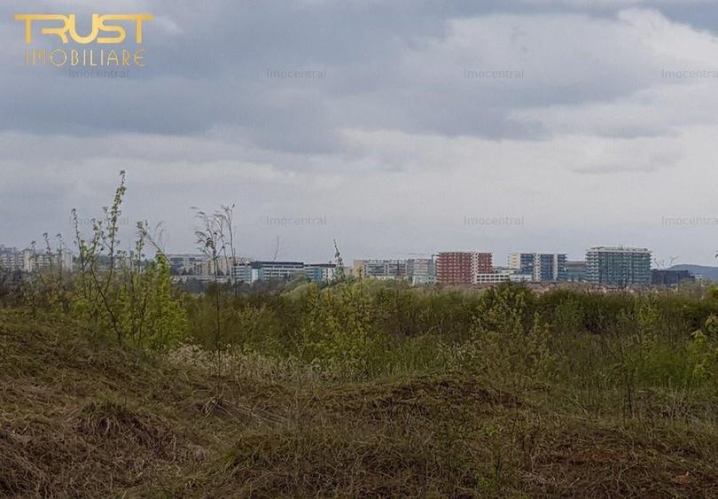 Teren Construcții intravilan de 5800 mp, în Sopor