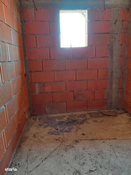 Casă cu 3 camere cu Teren 148 Mp în Dorobanți