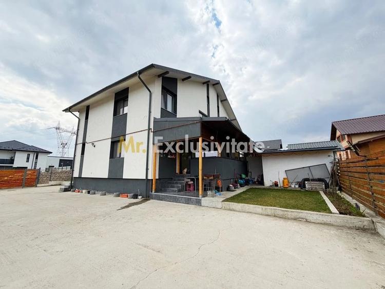 Casă cu 5 camere cu Teren 400 Mp în Trivale