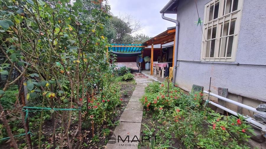Casă cu 2 camere cu Teren 200 Mp în Central