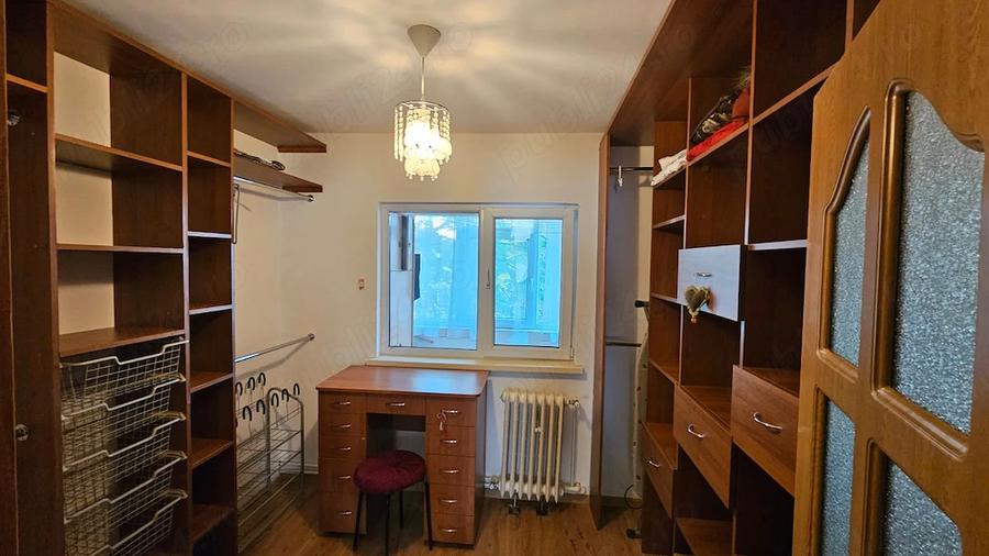 Apartament cu 4 camere decomandat în Inel II