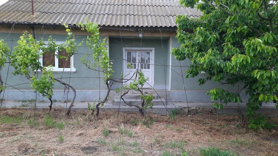 Casă cu 4 camere în Ciobănița