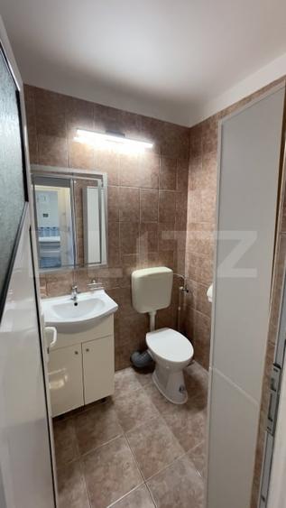 Apartament cu 3 camere decomandat, mobilat în Central