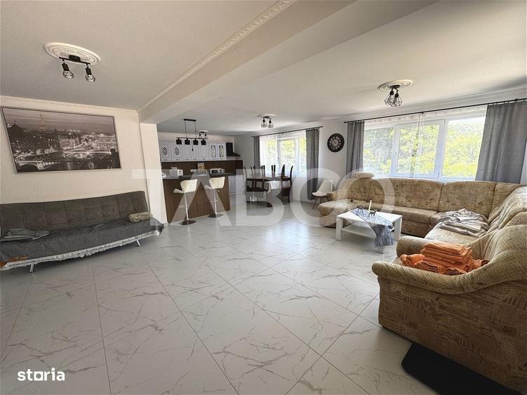 Spațiu comercial, de 225 mp, în Prislop