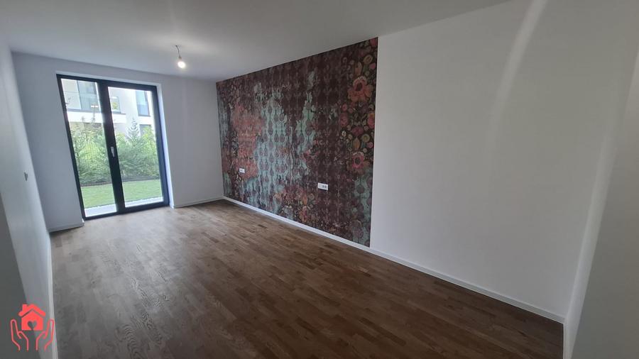 Apartament cu 3 camere semidecomandat, mobilat în Băneasa