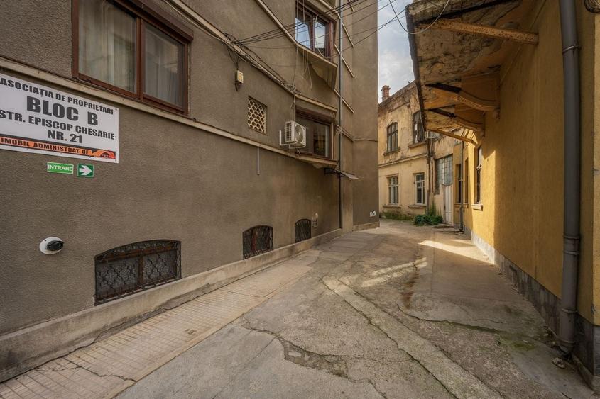 Apartament cu 2 camere semidecomandat, mobilat în Parcul Carol
