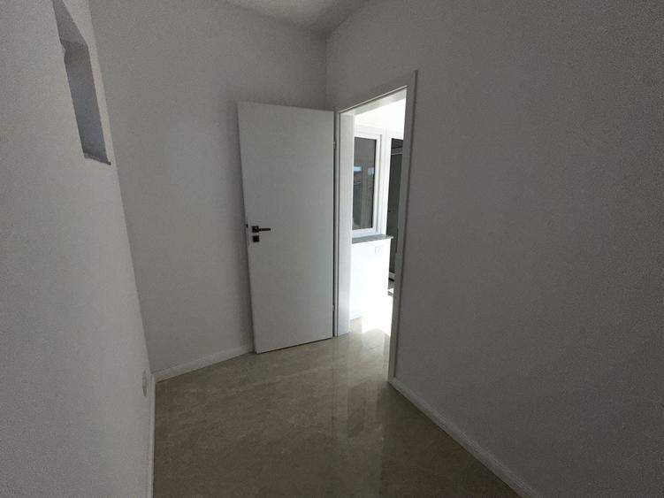 Casă individuală cu 4 camere cu Canalizare în Sântandrei
