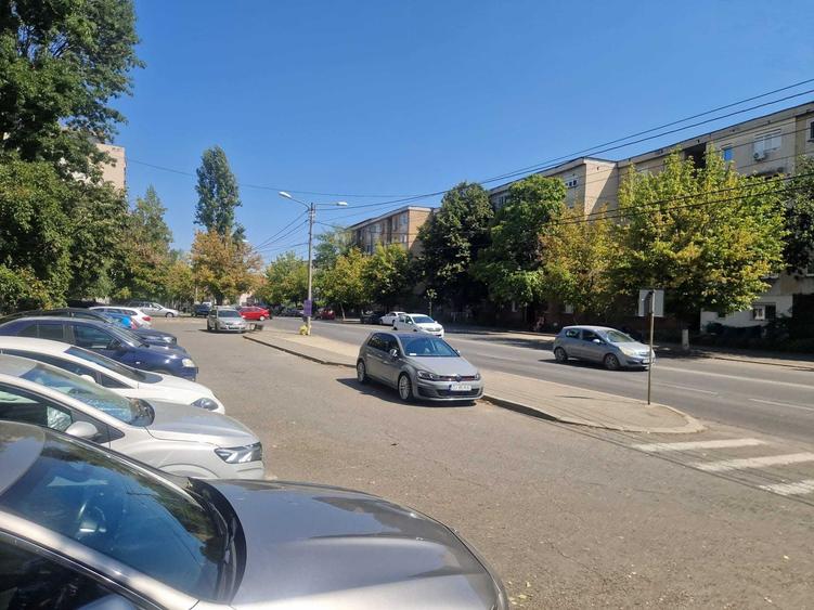 Apartament cu 2 camere semidecomandat în Sărari