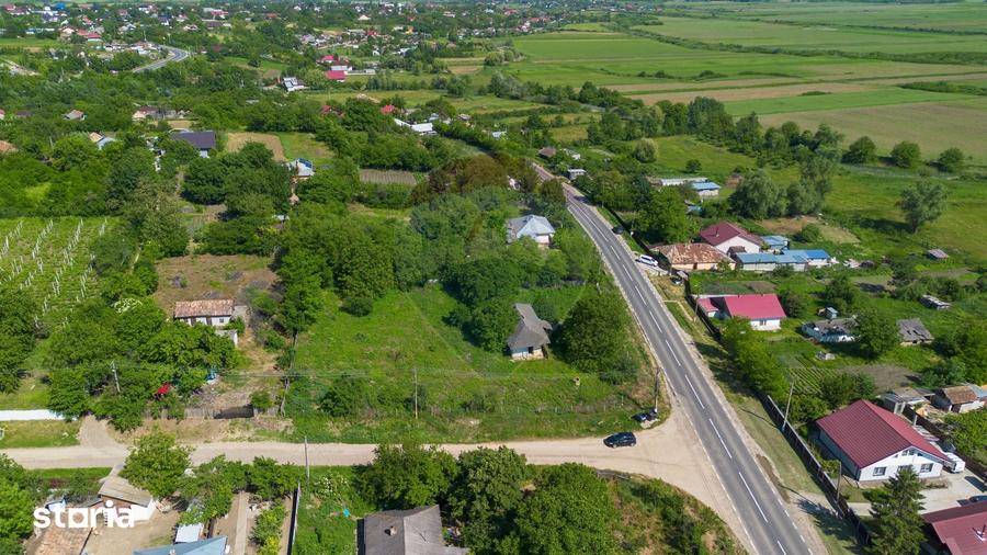 Teren de 2421 mp, în Todirești
