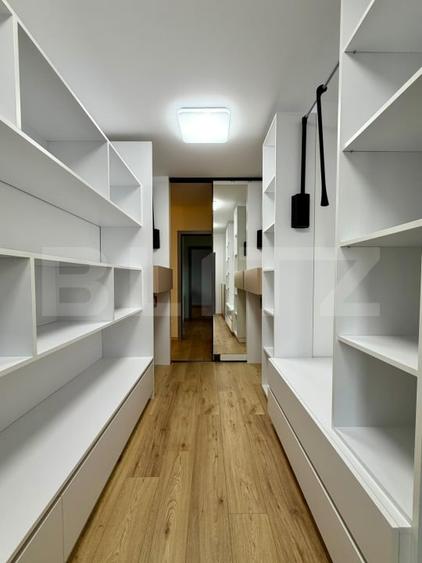 Apartament cu 3 camere semidecomandat, mobilat în Zorilor