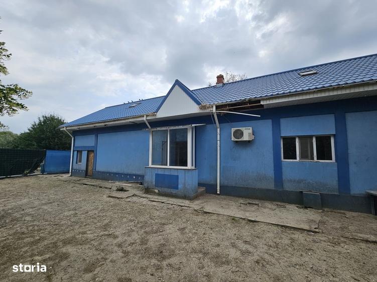 Casă cu 4 camere în Central