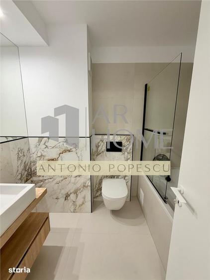 Apartament cu 4 camere, mobilat în Republicii